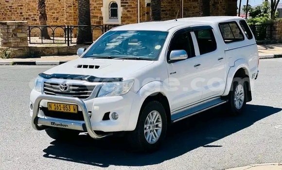 Acheter Occasion Voiture Toyota Hilux Blanc à Windhoek, Namibie Acheter Occasion Voiture Toyota Hilux Blanc à Windhoek, Namibie