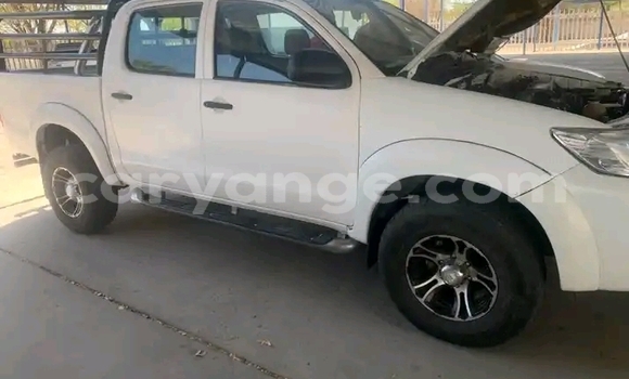 Acheter Occasion Voiture Toyota Hilux Blanc à Windhoek, Namibie Acheter Occasion Voiture Toyota Hilux Blanc à Windhoek, Namibie