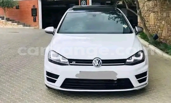 Acheter Occasion Voiture Volkswagen Golf Blanc à Windhoek, Namibie