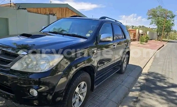 Acheter Occasion Voiture Toyota Fortuner Noir à Windhoek, Namibie Acheter Occasion Voiture Toyota Fortuner Noir à Windhoek, Namibie