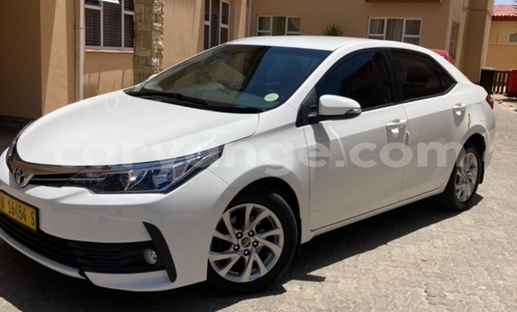 Acheter Occasion Voiture Toyota Corolla Blanc à Swakopmund, Namibie Acheter Occasion Voiture Toyota Corolla Blanc à Swakopmund, Namibie