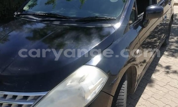Acheter Occasion Voiture Nissan Tiida Bleu à Windhoek, Namibie Acheter Occasion Voiture Nissan Tiida Bleu à Windhoek, Namibie