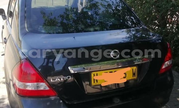 Acheter Occasion Voiture Nissan Tiida Bleu à Windhoek, Namibie Acheter Occasion Voiture Nissan Tiida Bleu à Windhoek, Namibie