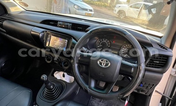 Acheter Occasion Voiture Toyota 2000GT Blanc à Windhoek, Namibie Acheter Occasion Voiture Toyota 2000GT Blanc à Windhoek, Namibie