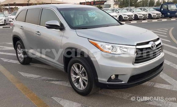 Acheter Import Voiture Toyota Highlander Autre à Import - Dubai, Namibie Acheter Import Voiture Toyota Highlander Autre à Import - Dubai, Namibie