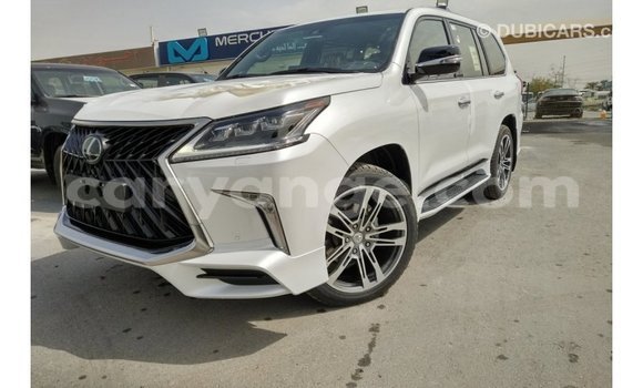 Acheter Import Voiture Lexus LX Blanc à Import - Dubai, Namibie Acheter Import Voiture Lexus LX Blanc à Import - Dubai, Namibie