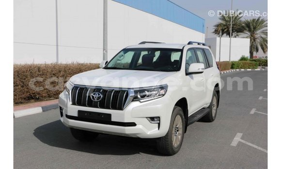 Acheter Import Voiture Toyota Prado Blanc à Import - Dubai, Namibie Acheter Import Voiture Toyota Prado Blanc à Import - Dubai, Namibie