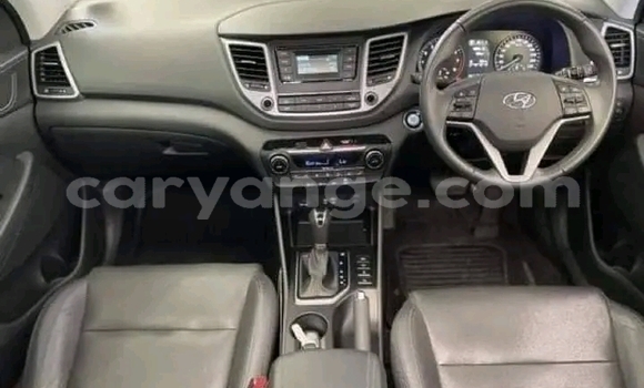 Acheter Occasion Voiture Hyundai Tucson Rouge à Gobabis, Omaheke Acheter Occasion Voiture Hyundai Tucson Rouge à Gobabis, Omaheke