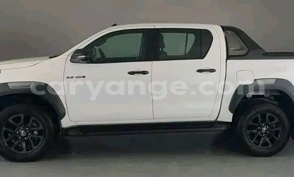 Acheter Occasion Voiture Toyota Hilux Blanc à Gobabis, Omaheke Acheter Occasion Voiture Toyota Hilux Blanc à Gobabis, Omaheke