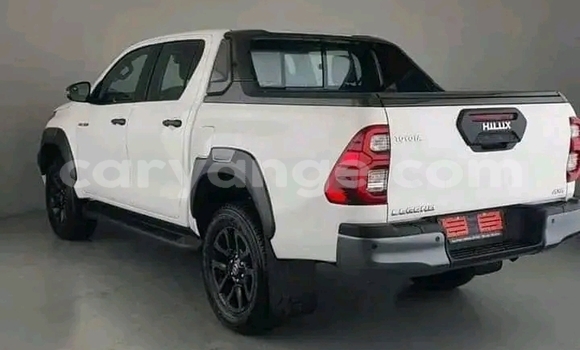 Acheter Occasion Voiture Toyota Hilux Blanc à Gobabis, Omaheke Acheter Occasion Voiture Toyota Hilux Blanc à Gobabis, Omaheke