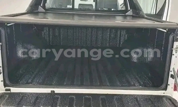 Acheter Occasion Voiture Toyota Hilux Blanc à Gobabis, Omaheke Acheter Occasion Voiture Toyota Hilux Blanc à Gobabis, Omaheke