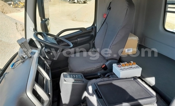 Buy Used Hino 300 Series White Truck in Windhoek in Namibia Buy Used Hino 300 Series White Truck in Windhoek in Namibia