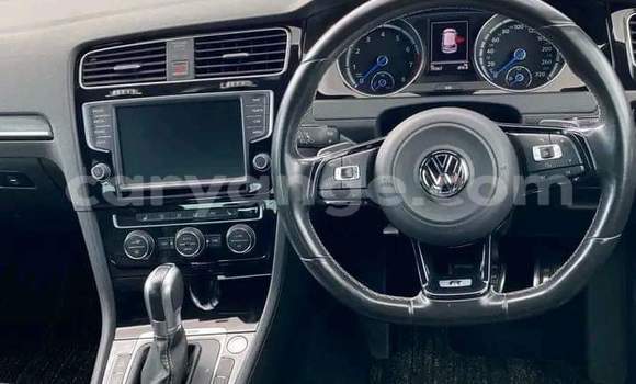 Acheter Occasion Voiture Volkswagen Golf Blanc à Grootfontein, Namibie Acheter Occasion Voiture Volkswagen Golf Blanc à Grootfontein, Namibie