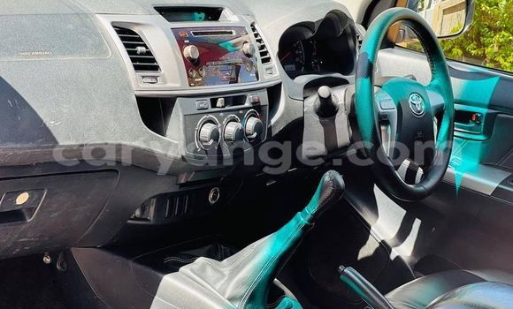 Acheter Occasion Voiture Toyota Land Cruiser Blanc à Henties Bay, Erongo Acheter Occasion Voiture Toyota Land Cruiser Blanc à Henties Bay, Erongo