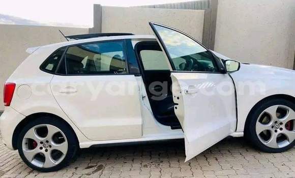 Acheter Occasion Voiture Volkswagen Polo Blanc à Gobabis, Omaheke Acheter Occasion Voiture Volkswagen Polo Blanc à Gobabis, Omaheke