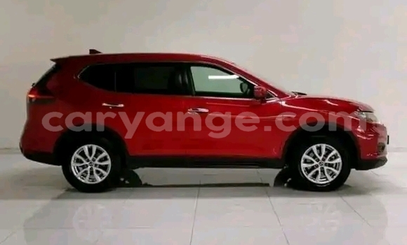 Acheter Occasion Voiture Nissan X–Trail Rouge à Windhoek, Namibie
