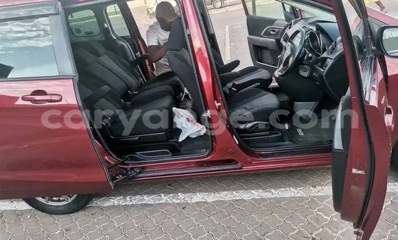Buy Used Mazda Mazda Premacy Red Car in Windhoek in Namibia