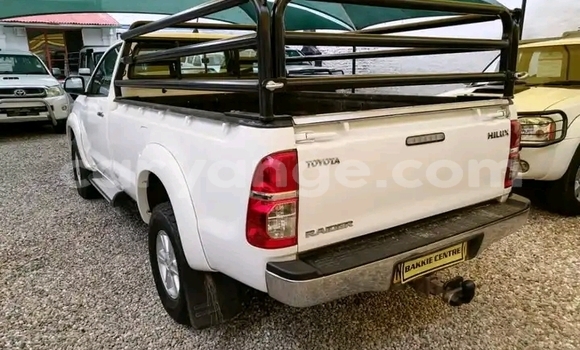 Buy Used Toyota Hilux White Car in Windhoek in Namibia Buy Used Toyota Hilux White Car in Windhoek in Namibia