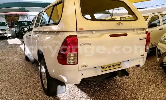 Buy Used Toyota Hilux White Car in Windhoek in Namibia Buy Used Toyota Hilux White Car in Windhoek in Namibia