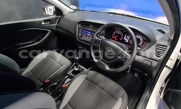 Buy Used Hyundai I20 White Car in Gobabis in Omaheke Buy Used Hyundai I20 White Car in Gobabis in Omaheke