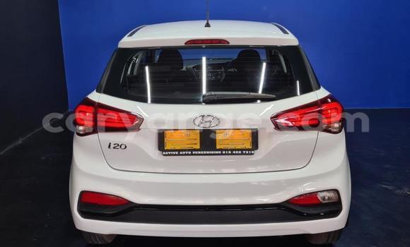 Buy Used Hyundai I20 White Car in Gobabis in Omaheke Buy Used Hyundai I20 White Car in Gobabis in Omaheke