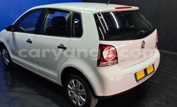 Acheter Occasion Voiture Volkswagen Polo Blanc à Gobabis, Omaheke Acheter Occasion Voiture Volkswagen Polo Blanc à Gobabis, Omaheke
