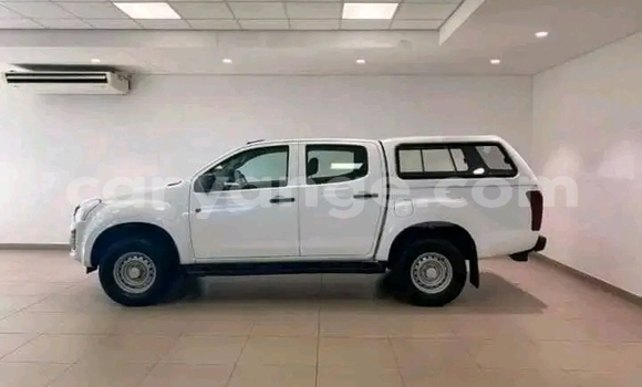 Buy Used Isuzu D–MAX White Car in Gobabis in Omaheke Buy Used Isuzu D–MAX White Car in Gobabis in Omaheke