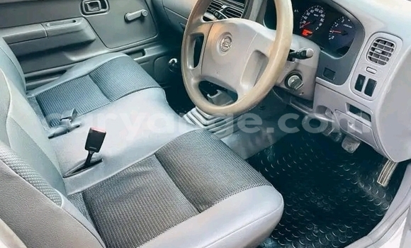 Buy Used Nissan NP 300 White Car in Gobabis in Omaheke Buy Used Nissan NP 300 White Car in Gobabis in Omaheke