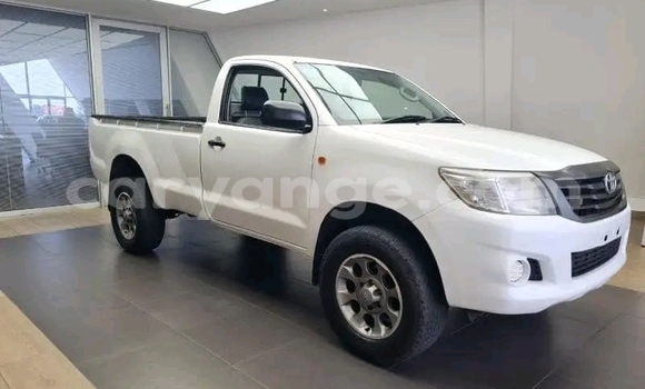 Buy Used Toyota Hilux White Car in Gobabis in Omaheke Buy Used Toyota Hilux White Car in Gobabis in Omaheke