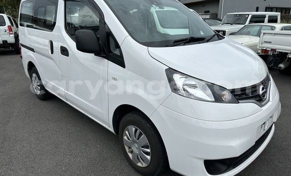 Buy Used Nissan NV200 White Car in Windhoek in Namibia