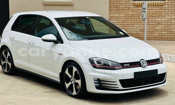 Acheter Occasion Voiture Volkswagen Golf Blanc à Henties Bay, Erongo Acheter Occasion Voiture Volkswagen Golf Blanc à Henties Bay, Erongo
