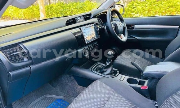 Acheter Occasion Voiture Toyota Hilux Blanc à Henties Bay, Erongo Acheter Occasion Voiture Toyota Hilux Blanc à Henties Bay, Erongo