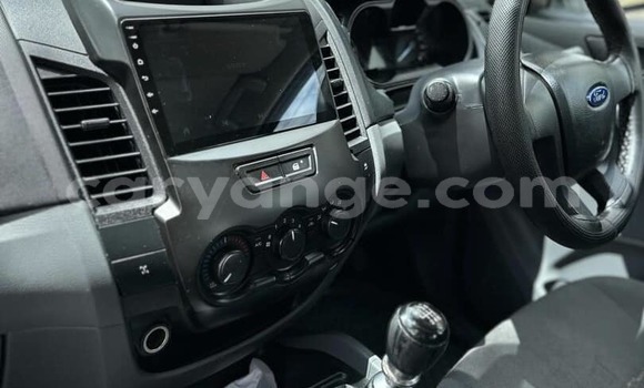 Acheter Occasion Voiture Ford Ranger Blanc à Grootfontein, Namibie Acheter Occasion Voiture Ford Ranger Blanc à Grootfontein, Namibie