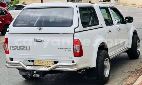 Acheter Occasion Voiture Isuzu KB Blanc à Grootfontein, Namibie Acheter Occasion Voiture Isuzu KB Blanc à Grootfontein, Namibie