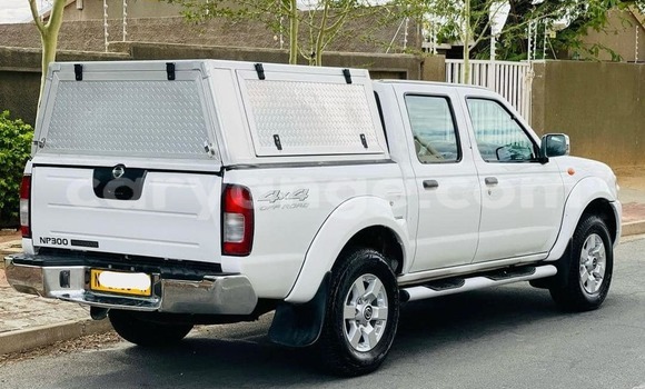 Acheter Occasion Voiture Nissan Hardbody Blanc à Gobabis, Omaheke Acheter Occasion Voiture Nissan Hardbody Blanc à Gobabis, Omaheke