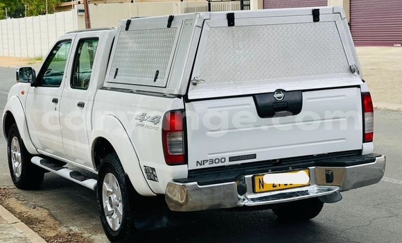 Acheter Occasion Voiture Nissan Hardbody Blanc à Gobabis, Omaheke Acheter Occasion Voiture Nissan Hardbody Blanc à Gobabis, Omaheke