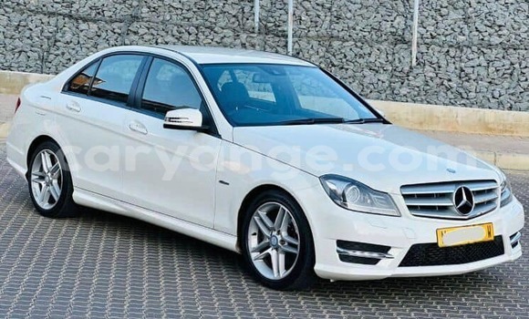 Acheter Occasion Voiture Mercedes-Benz C–Class Blanc à Grootfontein, Namibie Acheter Occasion Voiture Mercedes-Benz C–Class Blanc à Grootfontein, Namibie
