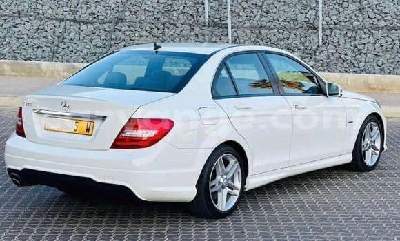 Acheter Occasion Voiture Mercedes-Benz C–Class Blanc à Grootfontein, Namibie Acheter Occasion Voiture Mercedes-Benz C–Class Blanc à Grootfontein, Namibie