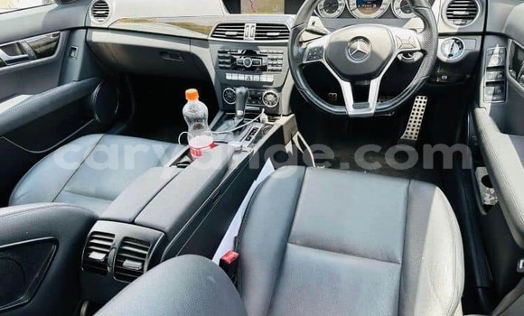 Acheter Occasion Voiture Mercedes-Benz C–Class Blanc à Grootfontein, Namibie Acheter Occasion Voiture Mercedes-Benz C–Class Blanc à Grootfontein, Namibie