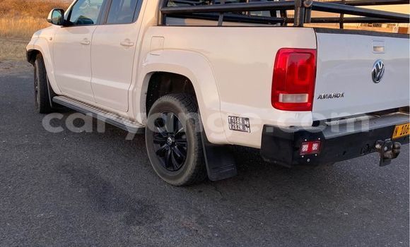 Acheter Occasion Voiture Volkswagen Amarok Blanc à Import - Dubai, Namibie Acheter Occasion Voiture Volkswagen Amarok Blanc à Import - Dubai, Namibie
