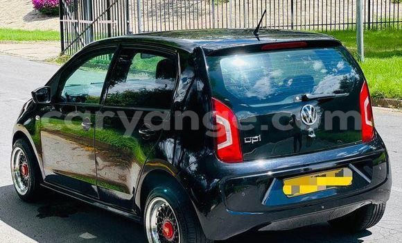 Acheter Occasion Voiture Volkswagen up! Noir à Import - Dubai, Namibie Acheter Occasion Voiture Volkswagen up! Noir à Import - Dubai, Namibie