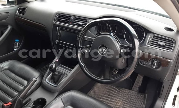 Buy Used Volkswagen Jetta White Car in Windhoek in Namibia