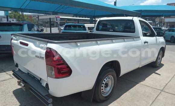 Buy Used Toyota Hilux White Car in Windhoek in Namibia Buy Used Toyota Hilux White Car in Windhoek in Namibia
