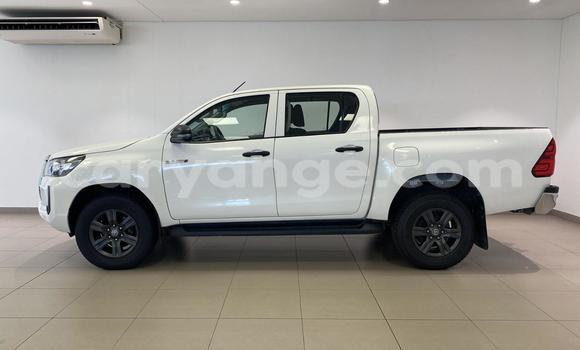 Buy Used Toyota Hilux White Car in Windhoek in Namibia Buy Used Toyota Hilux White Car in Windhoek in Namibia