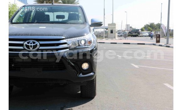 Acheter Import Voiture Toyota Hilux Noir à Import - Dubai, Namibie Acheter Import Voiture Toyota Hilux Noir à Import - Dubai, Namibie