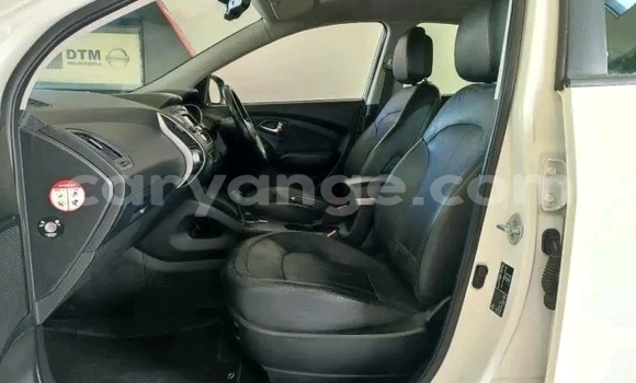 Buy Used Hyundai Ix35 White Car in Gobabis in Omaheke Buy Used Hyundai Ix35 White Car in Gobabis in Omaheke