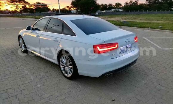 Acheter Occasion Voiture Audi 100 Autre à Windhoek, Namibie Acheter Occasion Voiture Audi 100 Autre à Windhoek, Namibie