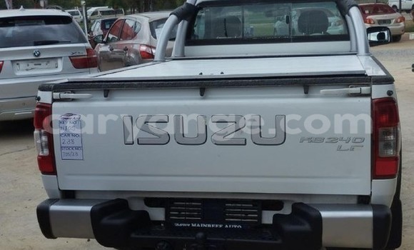 Buy Used Isuzu KB White Car in Windhoek in Namibia Buy Used Isuzu KB White Car in Windhoek in Namibia