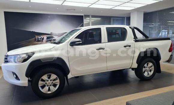 Buy Used Toyota Hilux White Car in Windhoek in Namibia Buy Used Toyota Hilux White Car in Windhoek in Namibia
