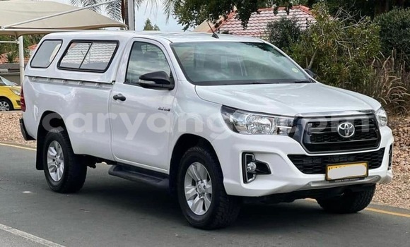 Buy Used Toyota Hilux White Car in Gobabis in Omaheke Buy Used Toyota Hilux White Car in Gobabis in Omaheke